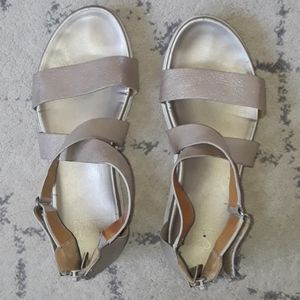 Women's Sofft Sandal size 8